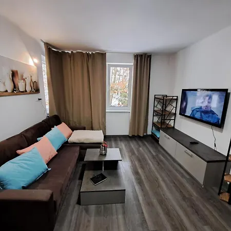 Helena Pod Klinovcem Karlovy Vary